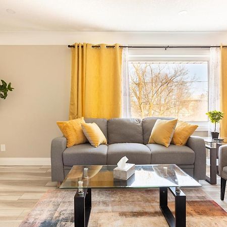 Entire 2 Bedroom Apartment Downtown - U3 Waterloo Exterior foto